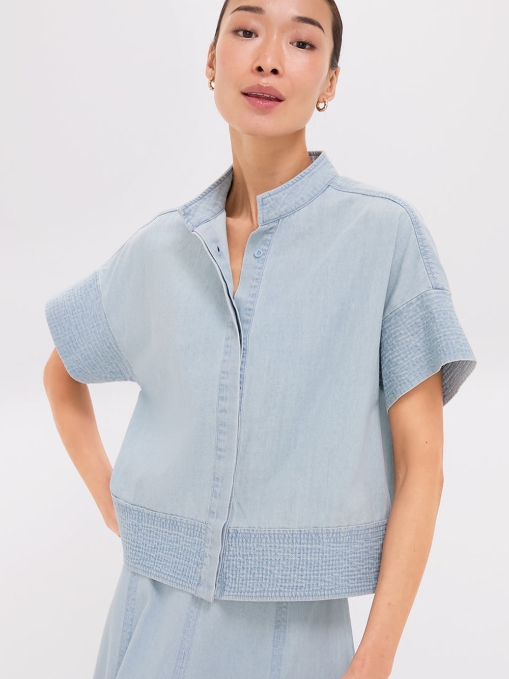 Tuckernuck Trapunto Stitch Sofia light wash denim Shirt Size Xsmall NWT